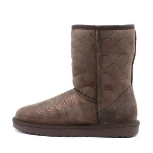 Peacock Medium Ugg Boot - Chocolate